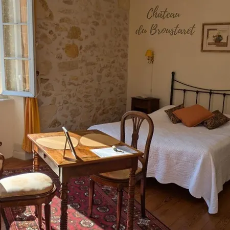 Chateau Du Broustaret - D'hotes En Pleine Nature - Avec Cuisine - Proche Bordeaux Gasthof