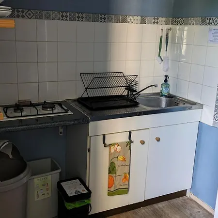 Chateau Du Broustaret - D'hotes En Pleine Nature - Avec Cuisine - Proche Bordeaux *