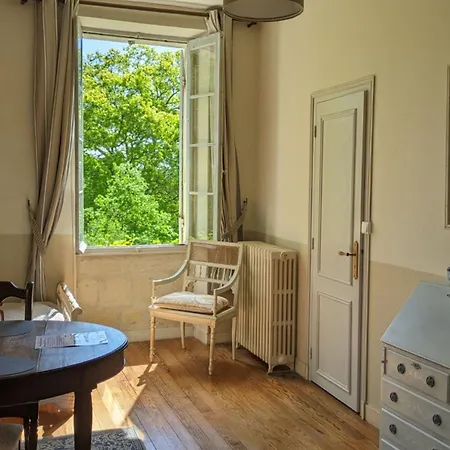 Gasthof Chateau Du Broustaret - D'hotes En Pleine Nature - Avec Cuisine - Proche Bordeaux
